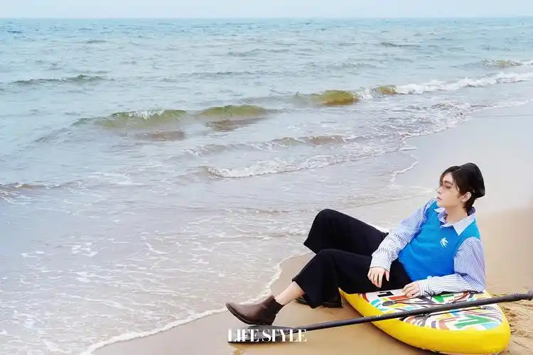 邓孝慈精品首封大片