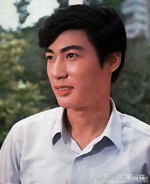 八十年代风华正茂的男影星 唐国强 周里京 许亚军 李连杰 刘信义