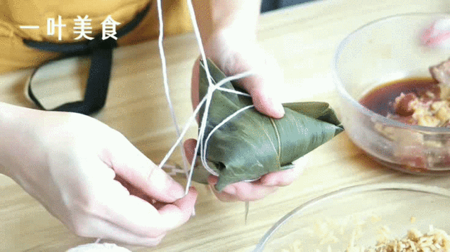 教你详细包粽子的方法,边角分明,简单好看,不漏米,一看就会