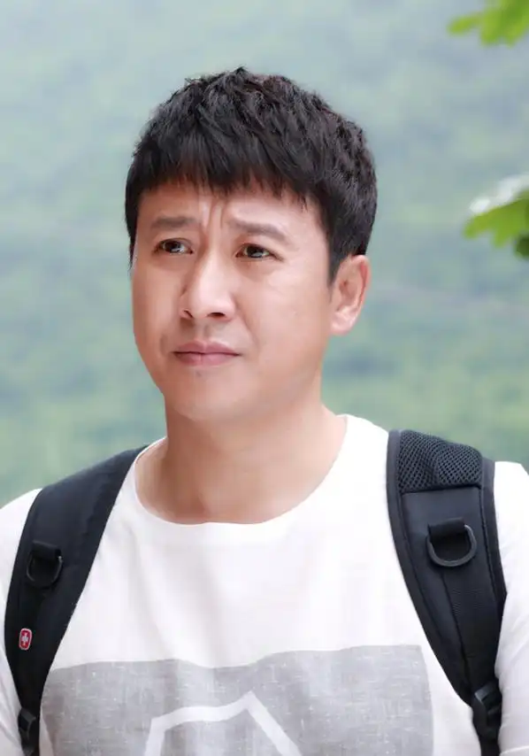 更有细心的网友发现"正叔"张国强主演的电视剧《士兵突击》,《我的