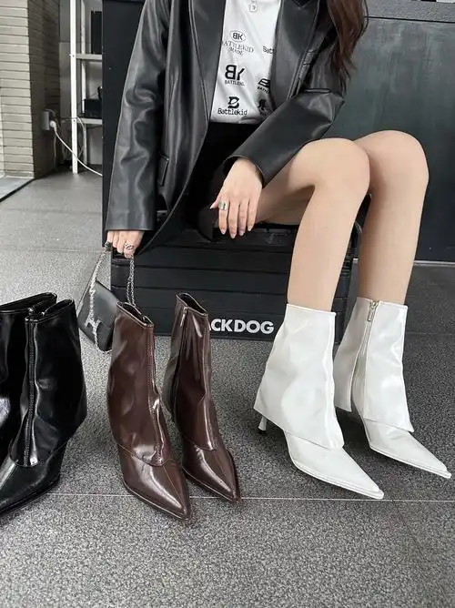 小众设计高跟短靴欧美风秋季款辣妹靴子女尖头细跟白色中筒裤管靴