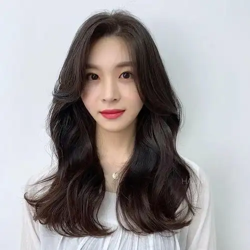 渣女网红大波浪卷