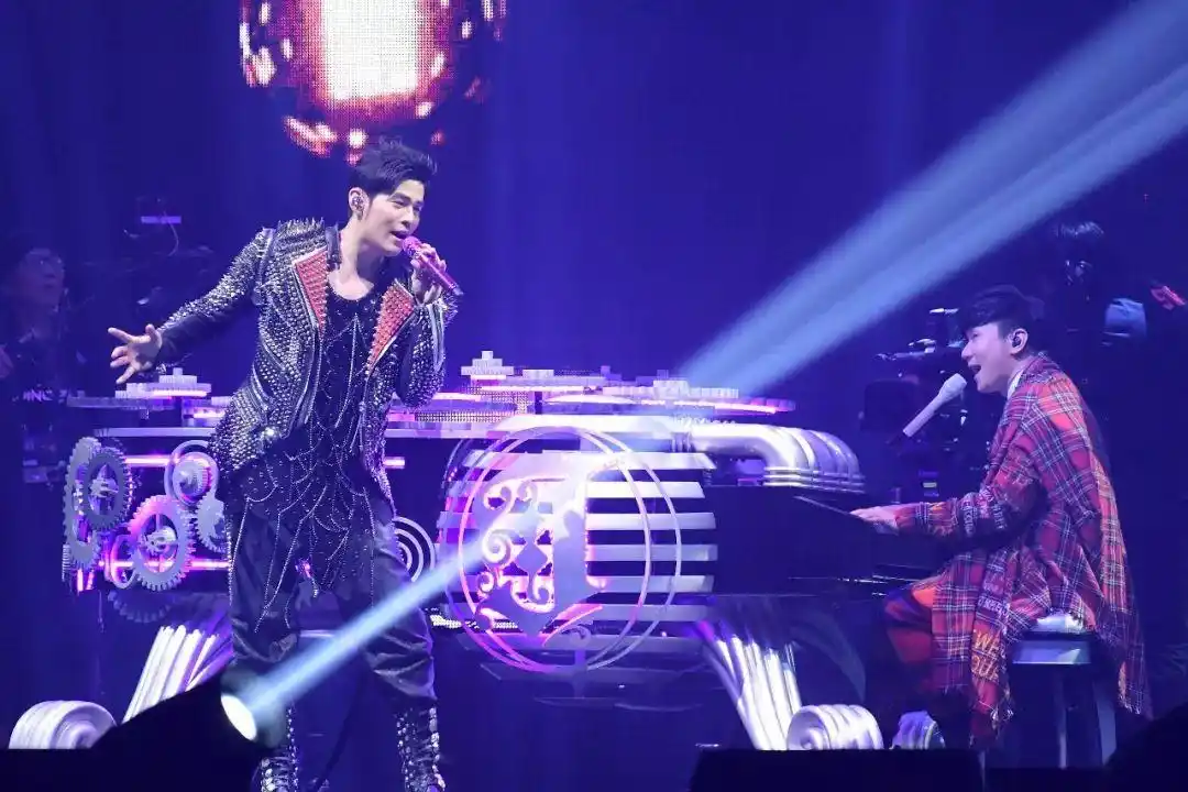 周杰伦陈奕迅杨丞琳只要你们还在唱我就永远年轻