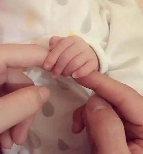 郭富城方媛喜当爸妈最佩服的是天王嫂整个孕期没露过肚