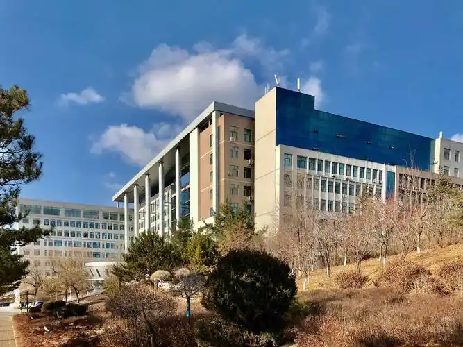 校园景色美,青春多美好