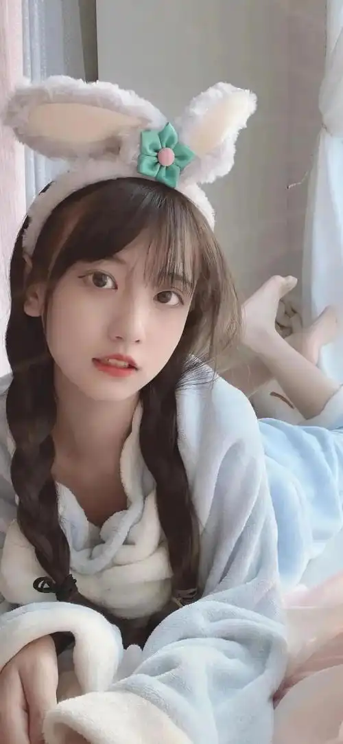 有么有美女壁纸全屏? - 知乎