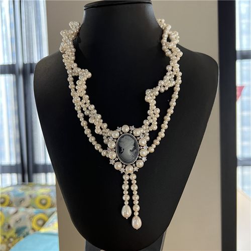 天然淡水珍珠项链法式优雅小众设计短款锁骨链轻奢复古颈链饰品