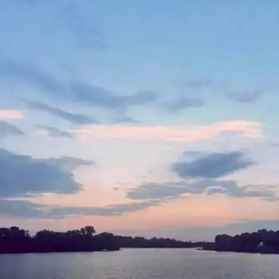 最新的小简单清新天空qq头像简单的风景也美丽