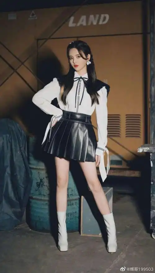 三首原创诗词赠杨超越每首均有注释