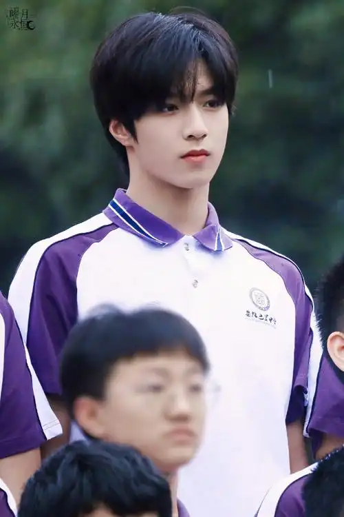 青年演员刘耀文