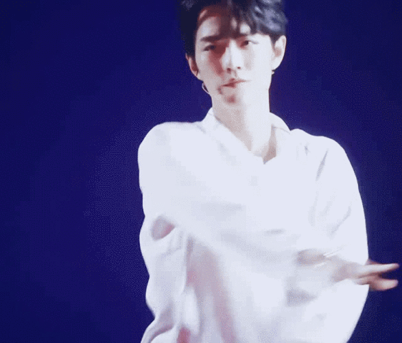 肖战舞台照 - 堆糖,美图壁纸兴趣社区