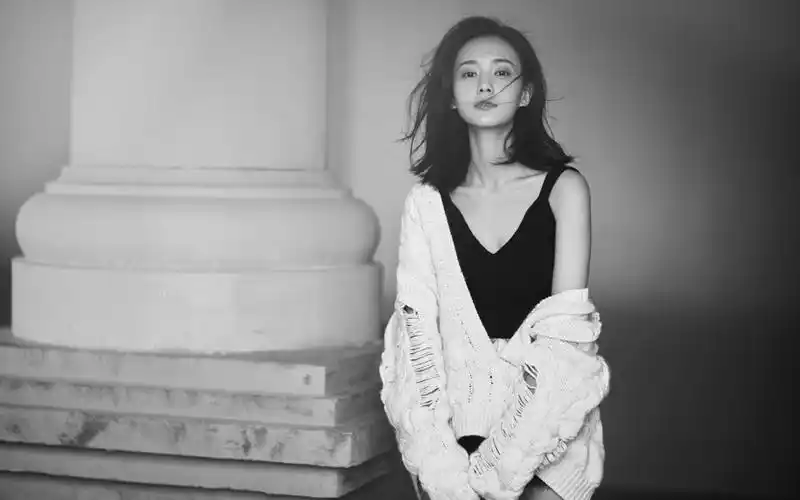 李一桐性感妩媚写真图片桌面壁纸