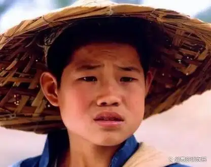 那一场戏拍得非常紧张,不止是外景,还有很多台词.