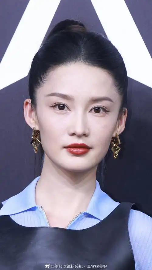 李沁工作室审美##李沁今日红毯生图