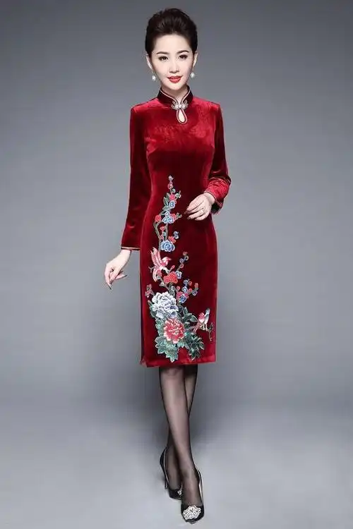 秋季新品高档金丝绒刺绣妈妈装婚礼婚宴旗袍货号yzl652