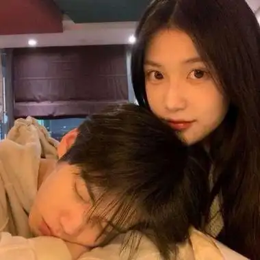 qq情侣头像真人版双人霸气,拽上那么一拽就会有人喜欢