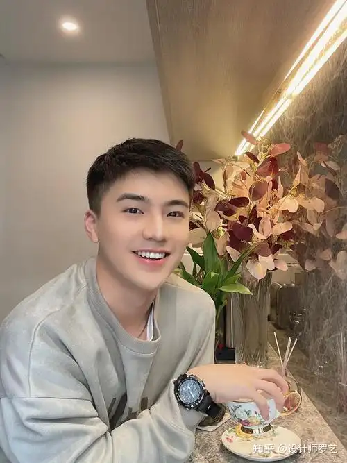 男高中生该留什么样的发型(最好不烫头)? - 知乎