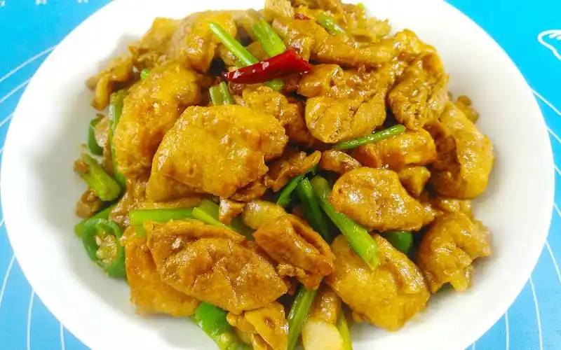 油豆腐烧肉的家常做法,鲜香入味做法简单,咬一口满嘴香_哔哩哔哩_bili