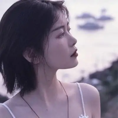 溺毙:唯美侧脸温柔简单气质女头._微信头像_我要个性网