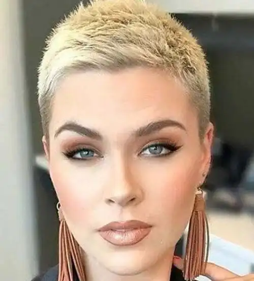 女生剪寸头好看吗?怎么染头发更有范?