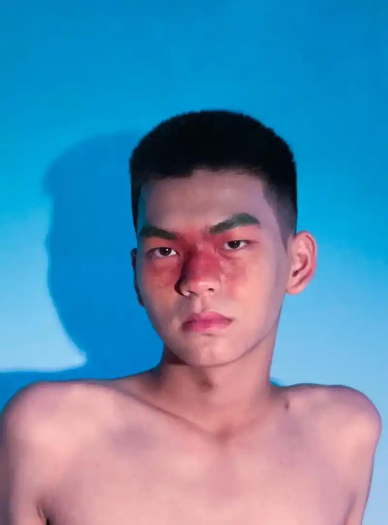 寸头 #分享照片 #氛围感 #今天长这样 我的情绪 时而平 - 抖音