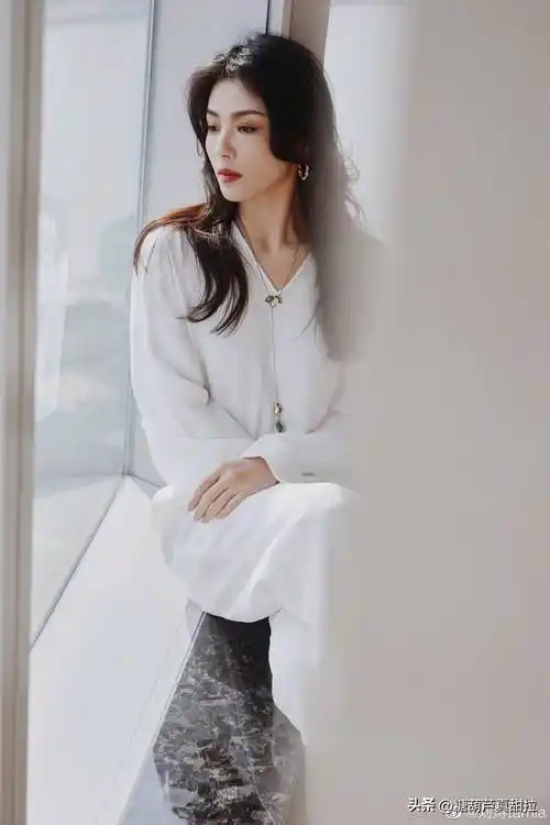 刘涛最新照片曝光,这是吃了防腐剂还是打了"新科技"_保养_女明星_状态