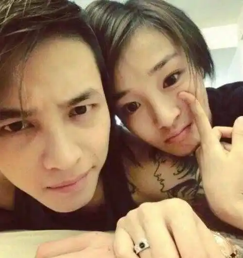 于正帮吴谨言洪尧辟谣恋情后秒删,吴谨言发文好好生活颇有深意_谢娜