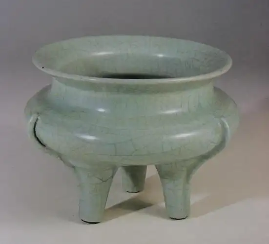 台北故宫北宋官窑精美传世瓷器