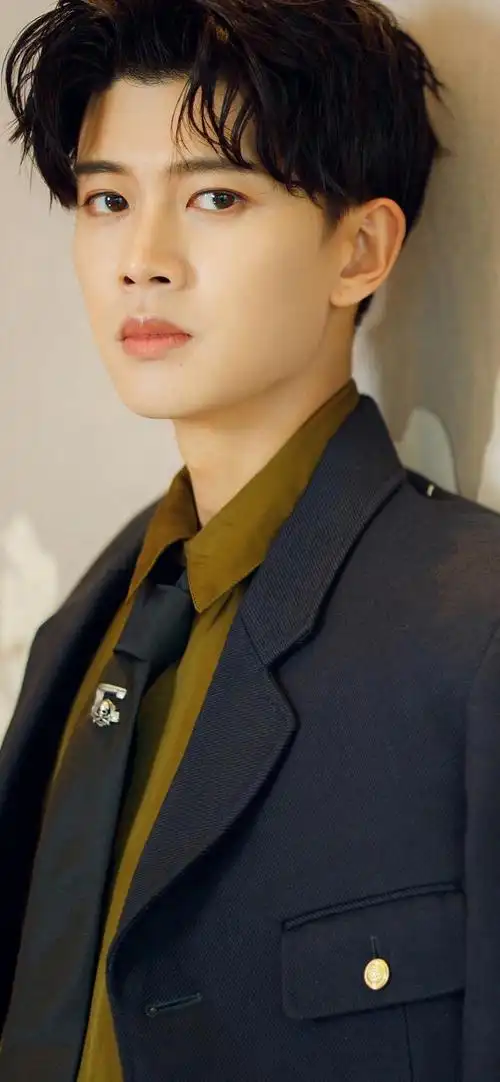 时间:2021-01-30浏览:(739)标签:任嘉伦格式:jpg热门壁纸标签郭禹晗江