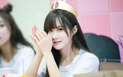 第一名的责任与觉悟, 深度剖析bej48段艺璇台上台下的双重人格