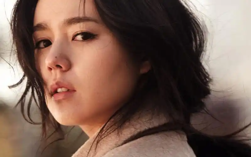 韩国美女韩佳人桌面壁纸