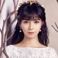 沈梦辰头像高清图片大全_名人沈梦辰真人头像大图下载【点击鼠标右键