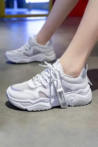ins透气百搭运动鞋女2020夏季新款韩版小白鞋时尚女老爹鞋