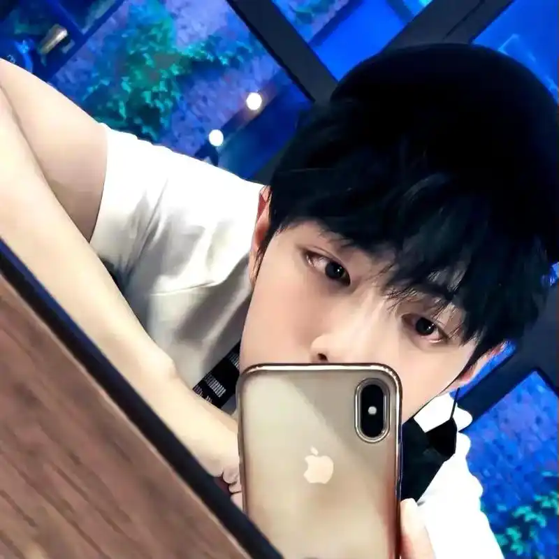 肖战 #头像 #氛围感 #男友风 - 抖音