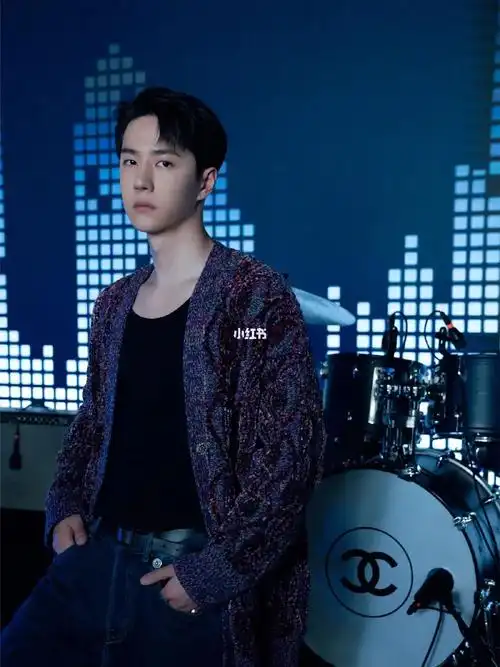 王一博香奈儿新图