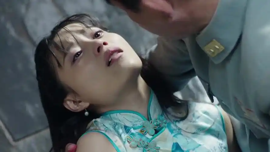 信者无敌冬儿中枪身亡春儿三姐妹都哭了