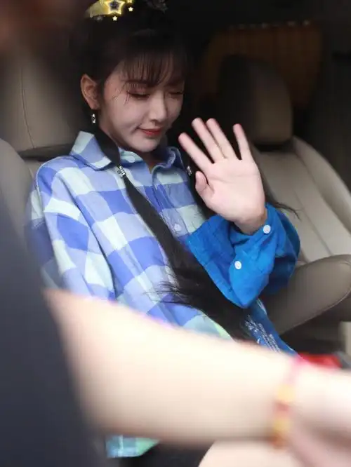 目测五岁最多了哈哈哈哈哈@孔雪儿#孔雪儿