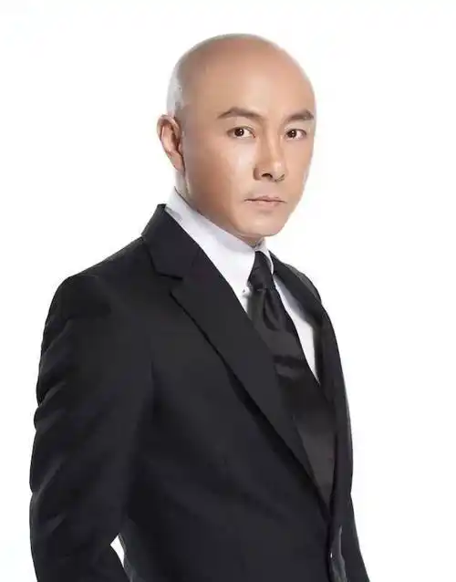 张卫健身高只有165他是怎么做到让人忽略他身高而关注演技的