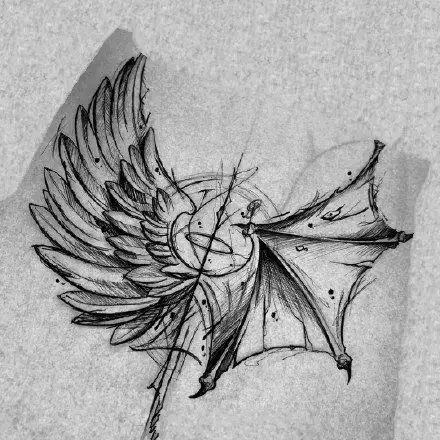 半天使半恶魔的翅膀纹身作品图片