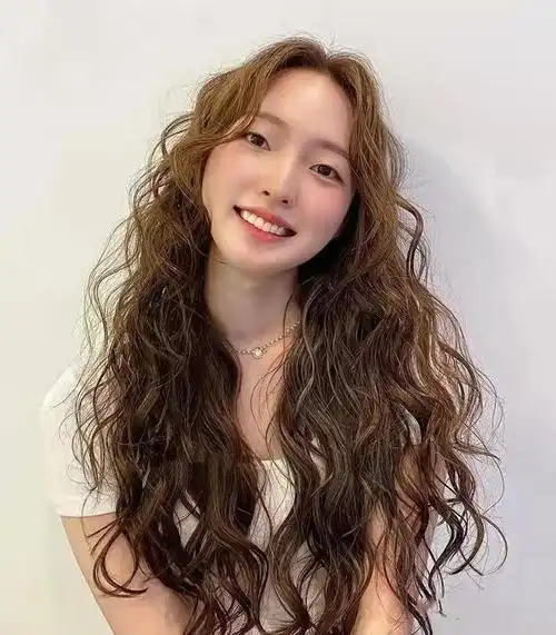 你适合烫"法式卷"还是"羊毛卷",了解这几点,就不会选错发型|卷发|烫发