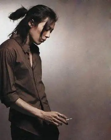 时尚减龄丸子头帅气有型-时尚男发