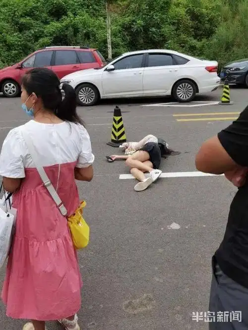 一人倒地不起.附视频