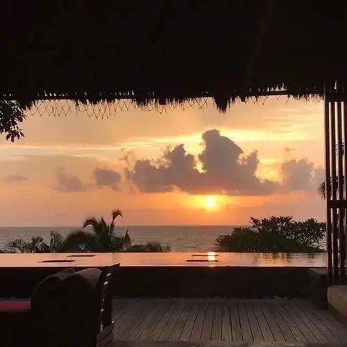 你用过哪些有趣或有意义的微信朋友圈背景图