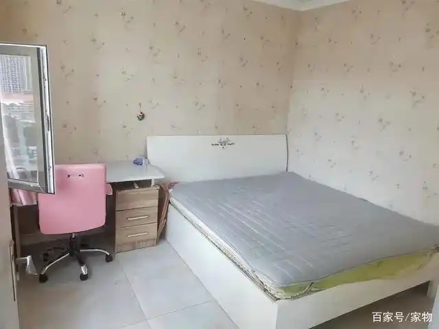 不少人觉得既然没钱买房只能在出租屋生活,那应该凑合生活,但那真的就