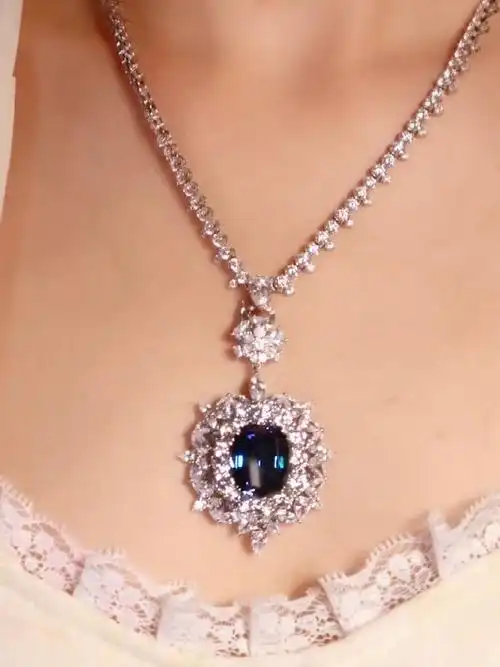 戴去晚会一定惊艳众人的蓝宝石项链78