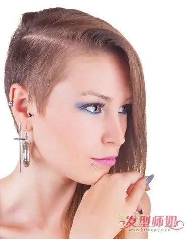 女生剃鬓角个性 长发发型