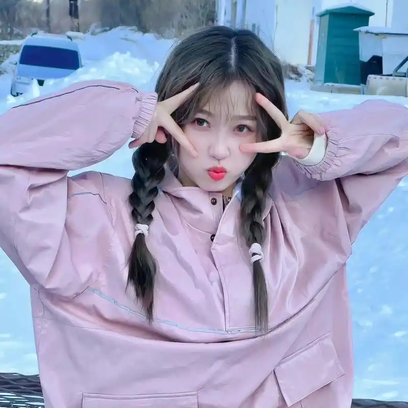 7615虞书欣氛围感头像 每一张都超级适合