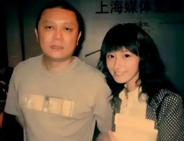 50岁徐静蕾近况曝光,疑似怀孕:冻卵9年后,终于要生了?