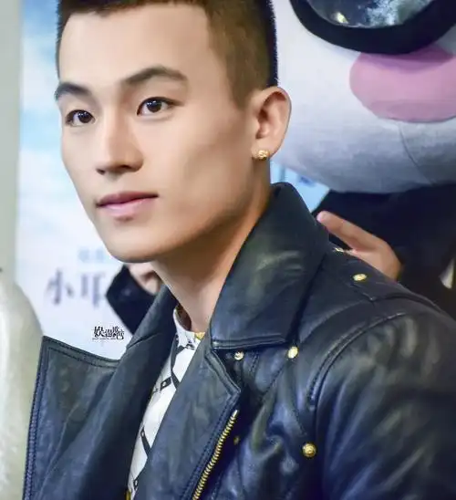 欧豪2015.5.8电影左耳墨尔本媒体与粉丝见面会 签书环节