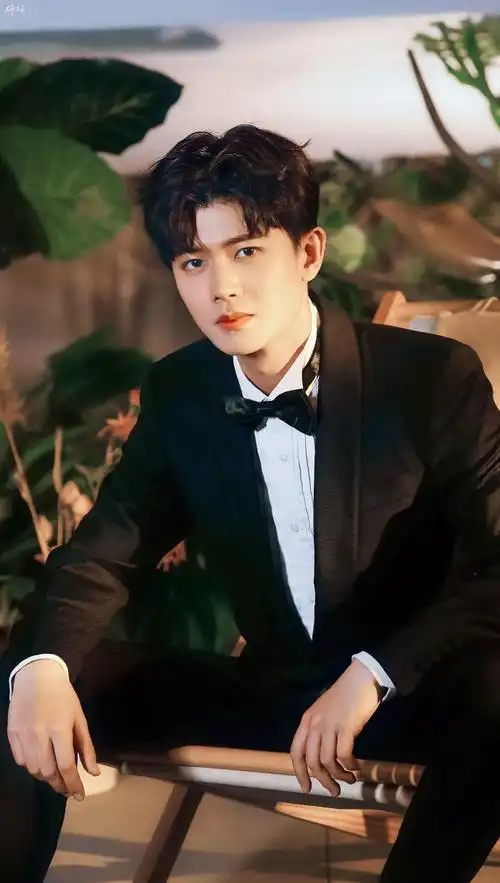 任嘉伦超话|#任嘉伦2022再创嘉绩#01 贵公子@任嘉伦allen| 2021